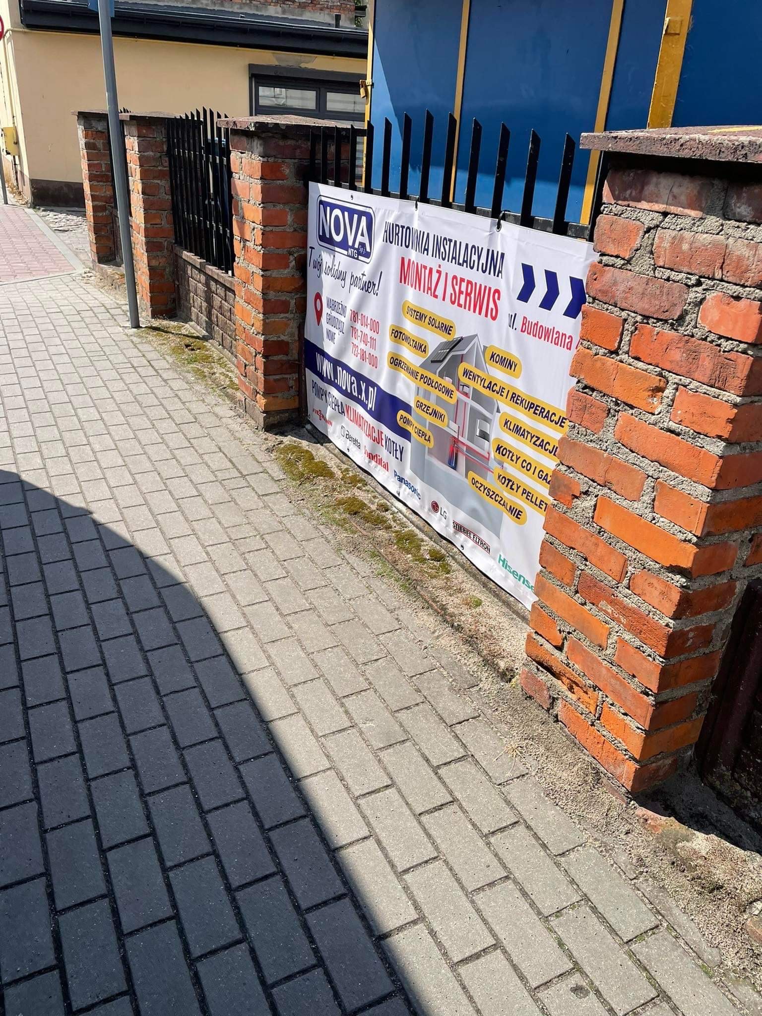 Baner reklamowy firmy NOVA Hurtownia Instalacyjna z ofertą montażu i serwisu systemów solarnych, kominów, wentylacji, klimatyzacji, ogrzewania podłogowego, grzejników, kotłów CO i gaz, kotłów...