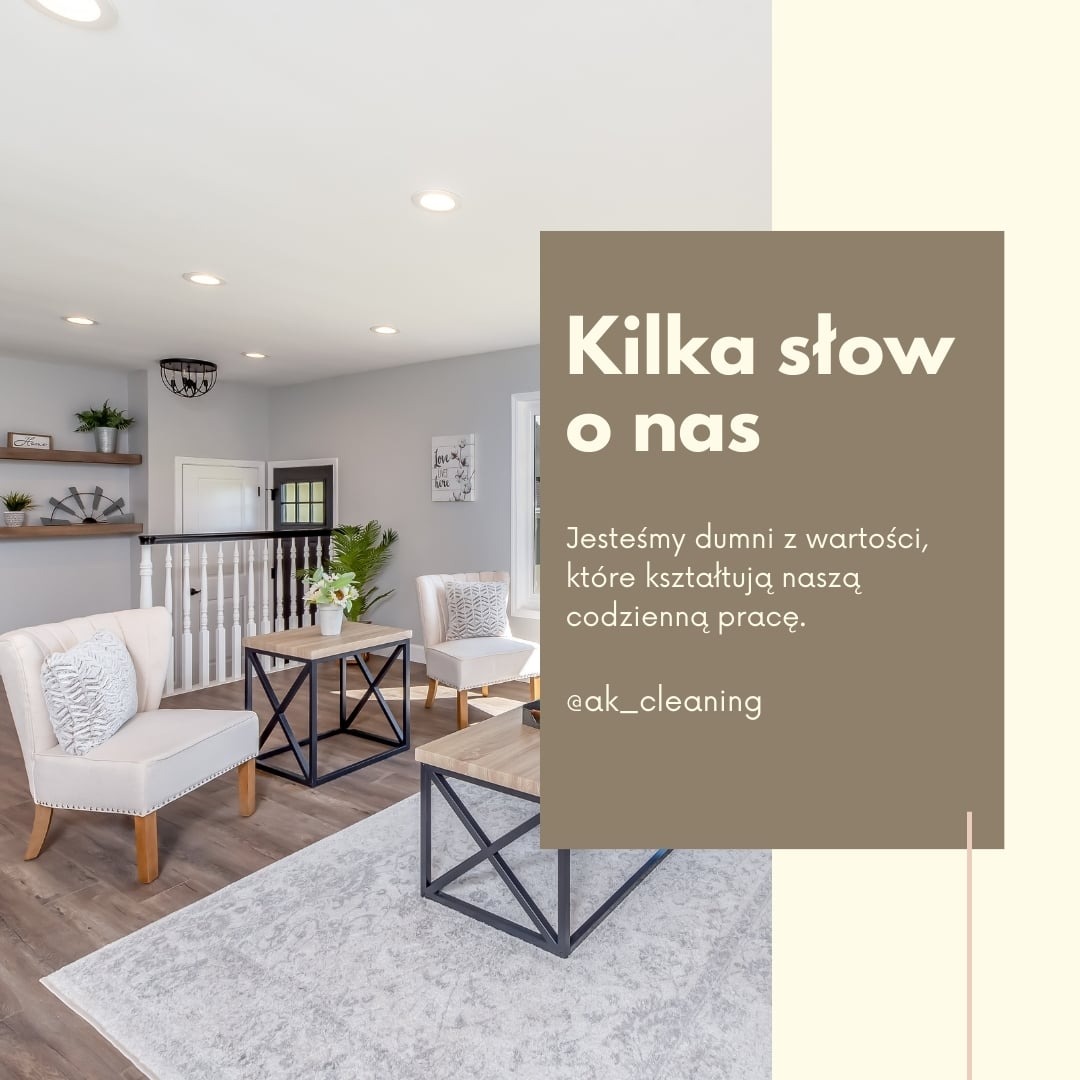 Jasne wnętrze salonu w odcieniach szarości i beżu z dwoma fotelami, stolikami kawowymi i wzorzystym dywanem, uzupełnione półkami dekoracyjnymi i schodami z białymi balustradami, z tekstem...