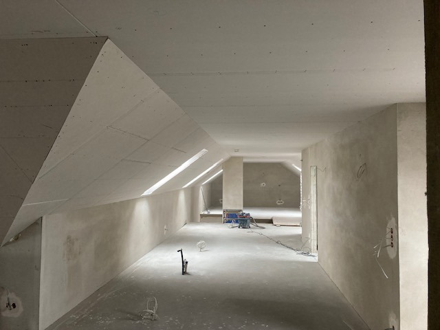 sufit i zabudowa poddasza