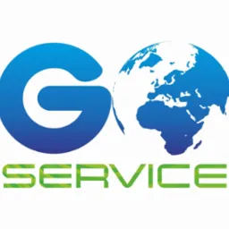 Graficzne logo firmy 'GO SERVICE' z niebieskim gradientem litery 'G' i stylizowaną niebieską mapą świata, umieszczone na białym tle.