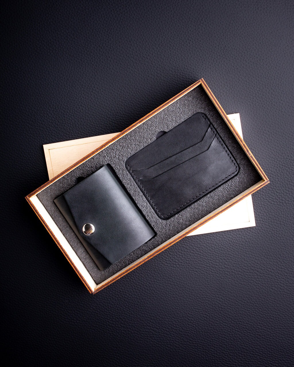 Dla miłośników minimalizmu i kompaktowości! Mini-portfel Dwupoziomowy card holder