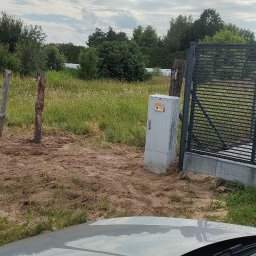 MMS Sławomir Pawlusiński - przesunięcie rozdzielni energetycznej dla potrzeb budowy domu