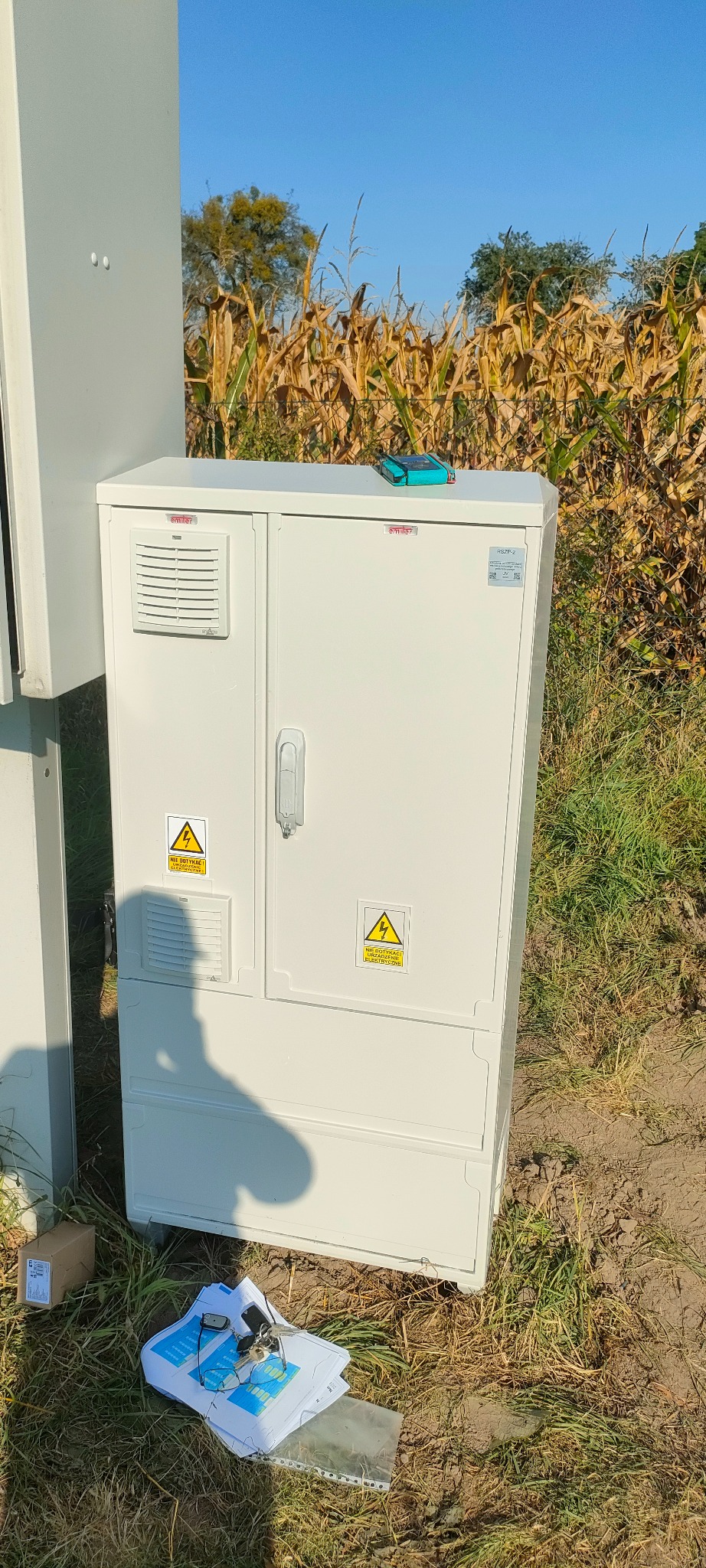 montaż rozdzielni kompensacji mocy biernej i pojemnościowej