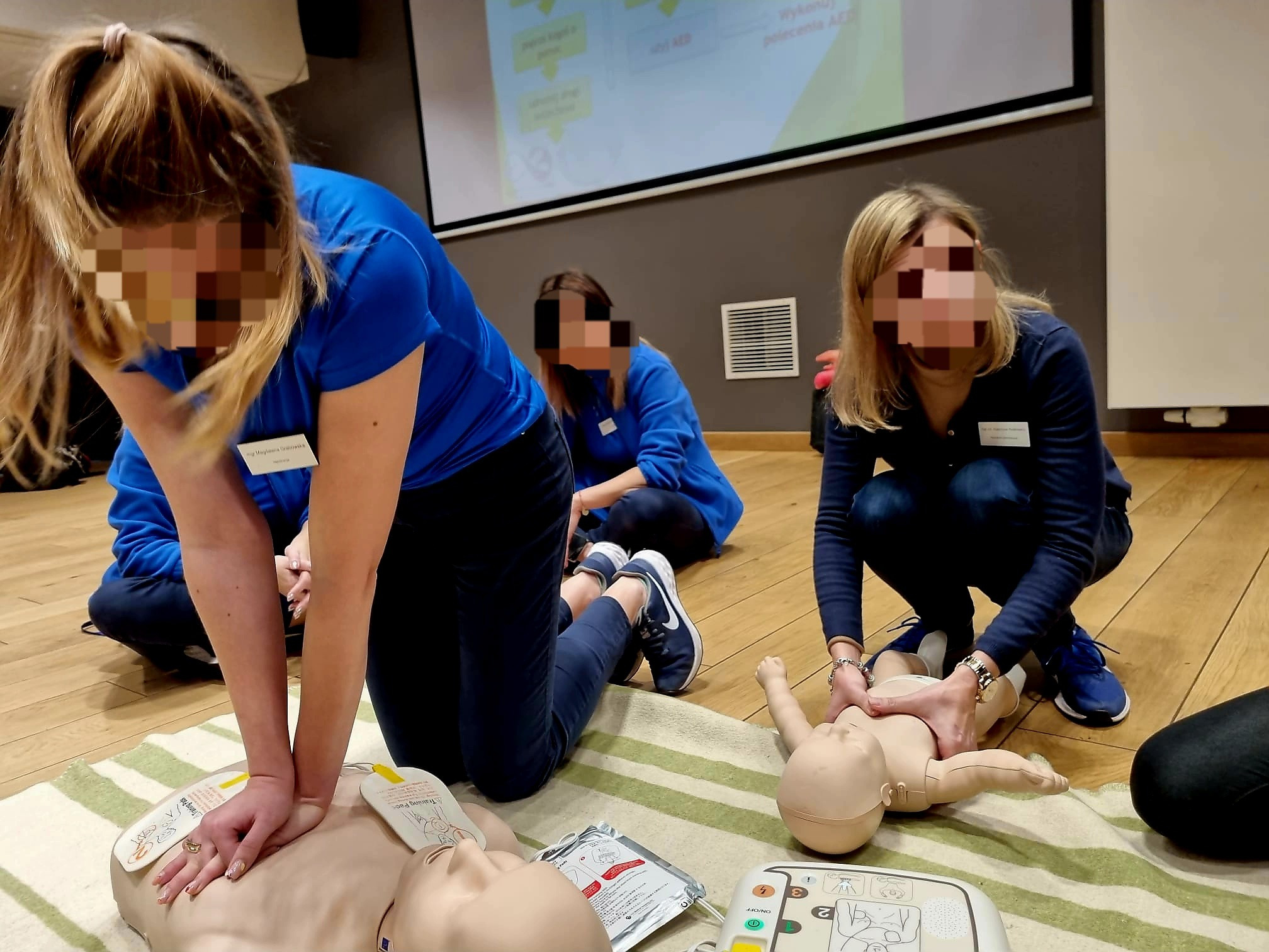 Szkolenia w placówkach medycznych dla personelu nie medycznego.