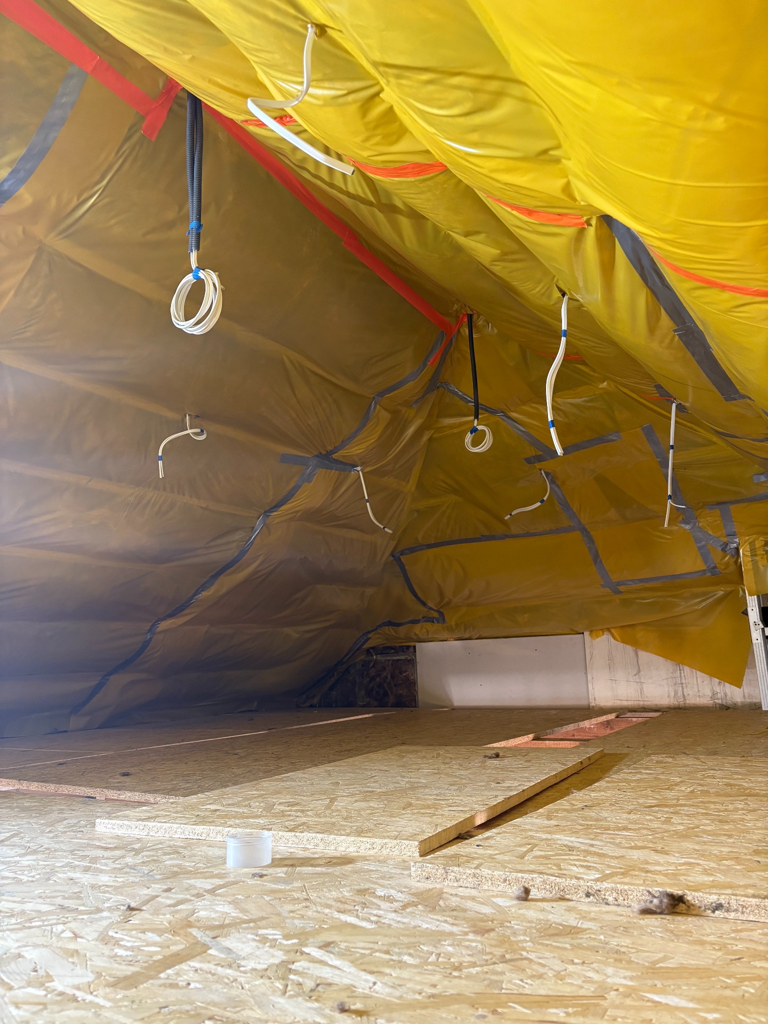 Poddasze w trakcie remontu