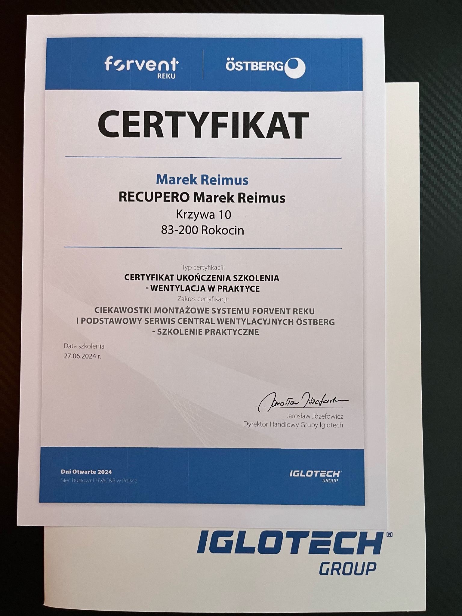 Certyfikat ukończenia szkolenia z wentylacji w praktyce, wydany przez Forvent Reku i Östberg, potwierdzający wiedzę z zakresu montażu systemu Forvent Reku i serwisu wentylacji Östberg, podpisany...
