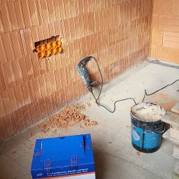 StalLine - Montaż puszek elektrycznych