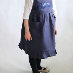 fartuch dziecięcy  lniany z haftem, produkt własny