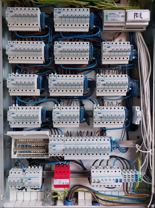 Rozdzielnica elektryczna w domu jednorodzinnym