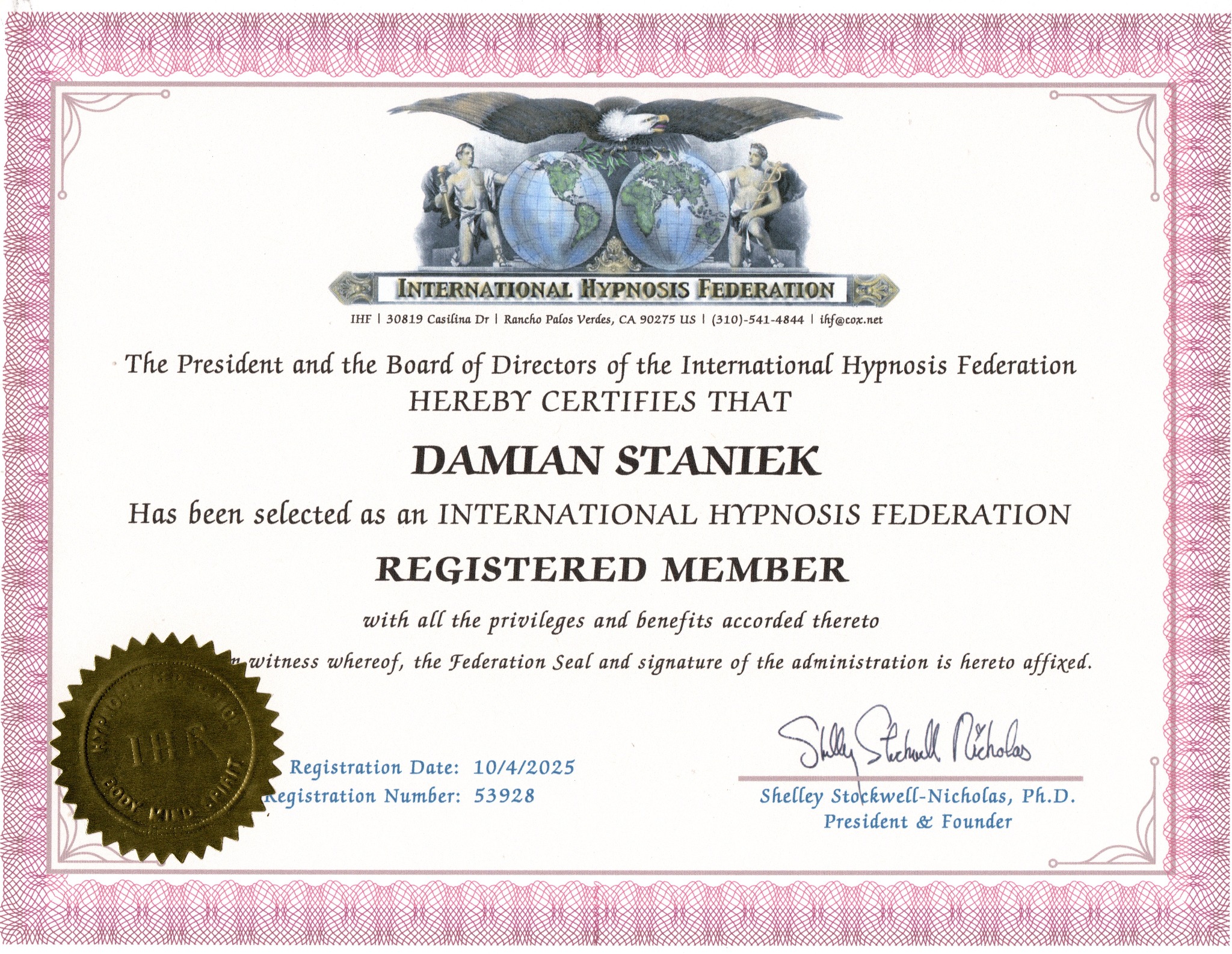 Certyfikat International Hypnosis Federation dla Damiana Stanka, potwierdzający status zarejestrowanego członka. Dokument z pieczęcią, datą rejestracji i podpisem.