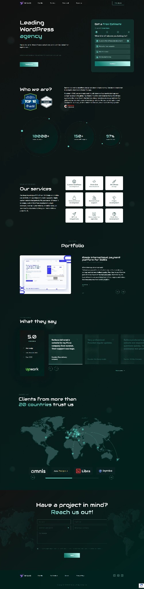 Strona internetowa agencji WordPress z sekcjami: nagłówek z menu i formularzem wyceny, statystyki firmy, oferta usług, portfolio z przykładami, opinie klientów i mapa klientów z całego świata.