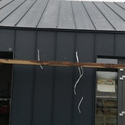 Rąbek ciągły elawacja połączona z dachem