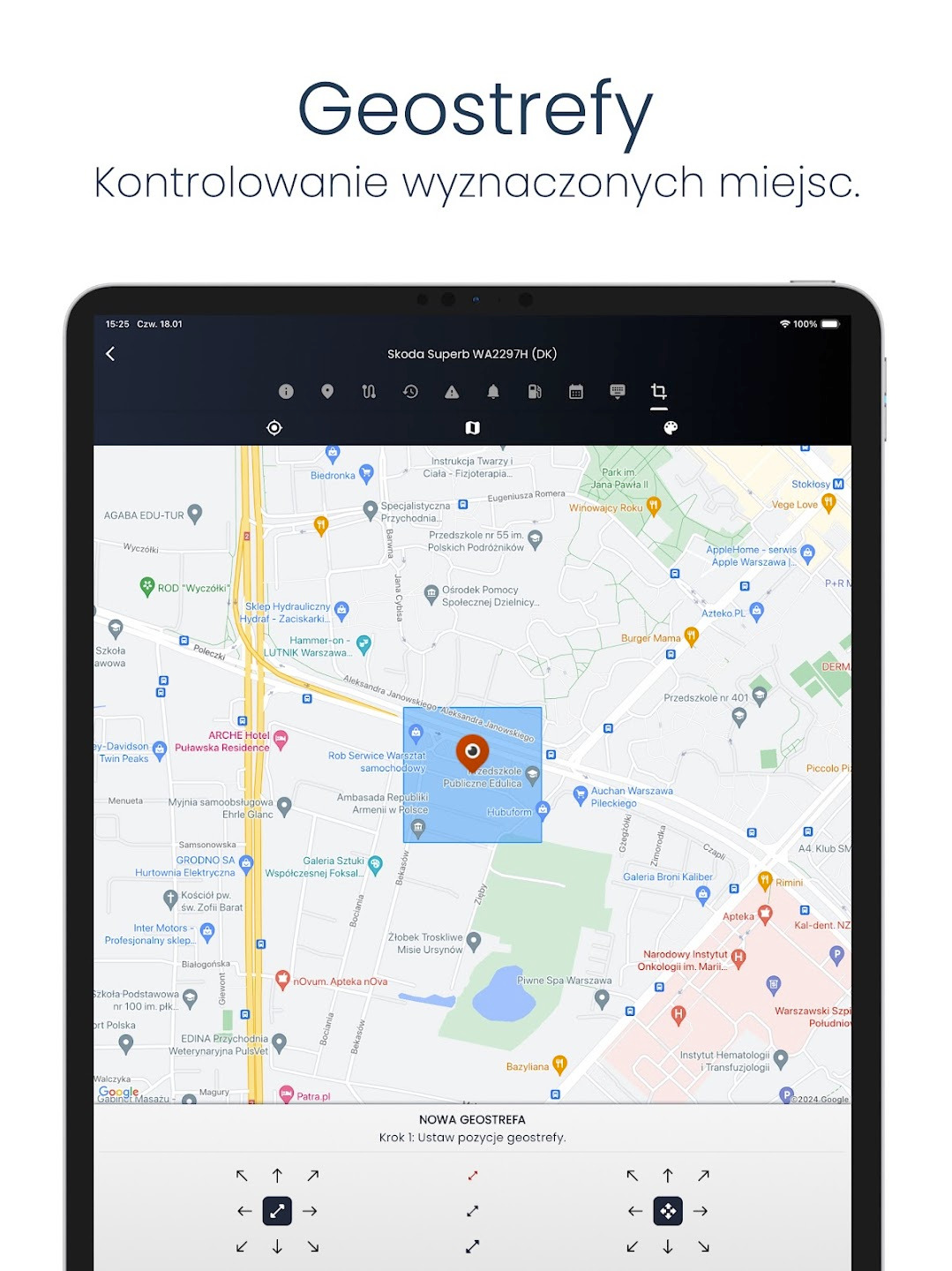 Aplikacja na tablecie prezentuje mapę z zaznaczoną geostrefą, wskazującą obszar kontrolowany przez system monitoringu pojazdów, z widocznymi nazwami punktów orientacyjnych i ulic.
