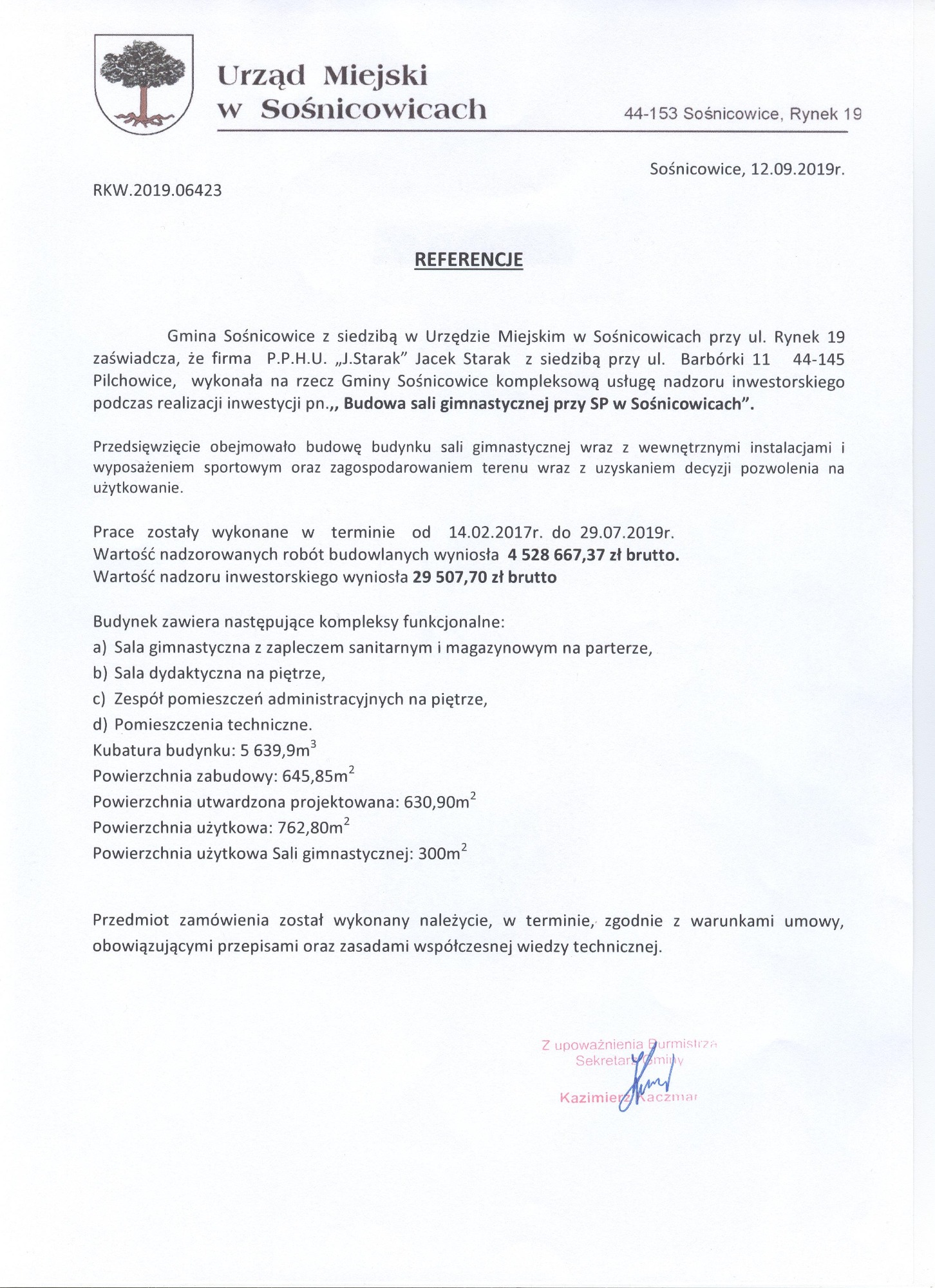 Skan dokumentu referencyjnego od Urzędu Miejskiego w Sośnicowicach, potwierdzający wykonanie kompleksowej usługi nadzoru inwestorskiego przy budowie sali gimnastycznej, z wyszczególnionymi danymi...