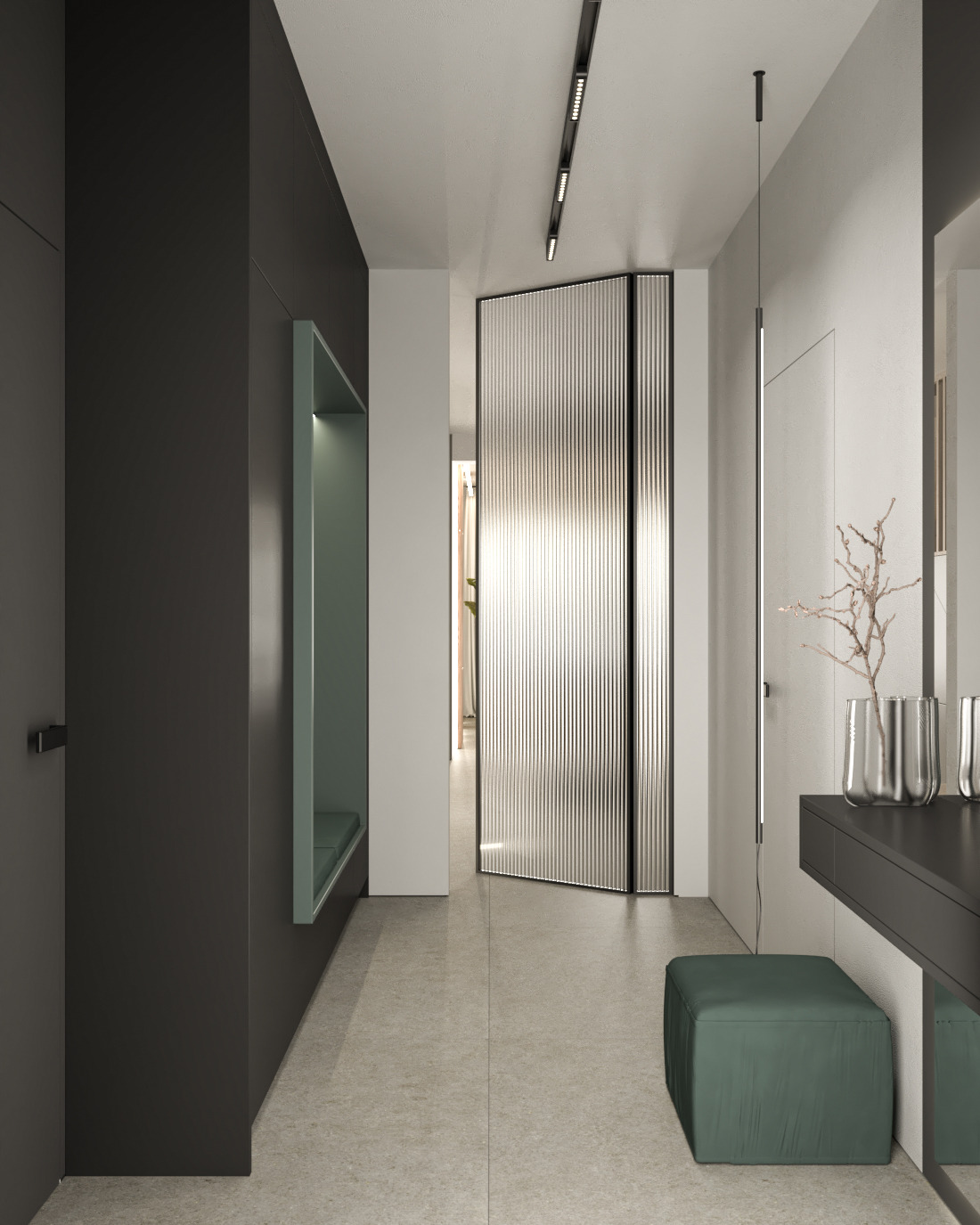 Nowoczesny przedpokój z wnęką do siedzenia, szklanymi drzwiami z fakturą i minimalistyczną konsolą z dekoracją z gałązek w szklanych wazonach.