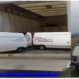 Przeprowadzki meblowozem z windą lub mniejszymi autami, Transport mienia i osób, Wynajem Samochodów