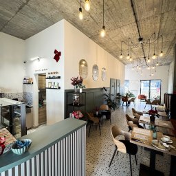 SIMPLE FLAT SPÓŁKA Z OGRANICZONĄ ODPOWIEDZIALNOŚCIĄ - Najlepsze Remonty Biur