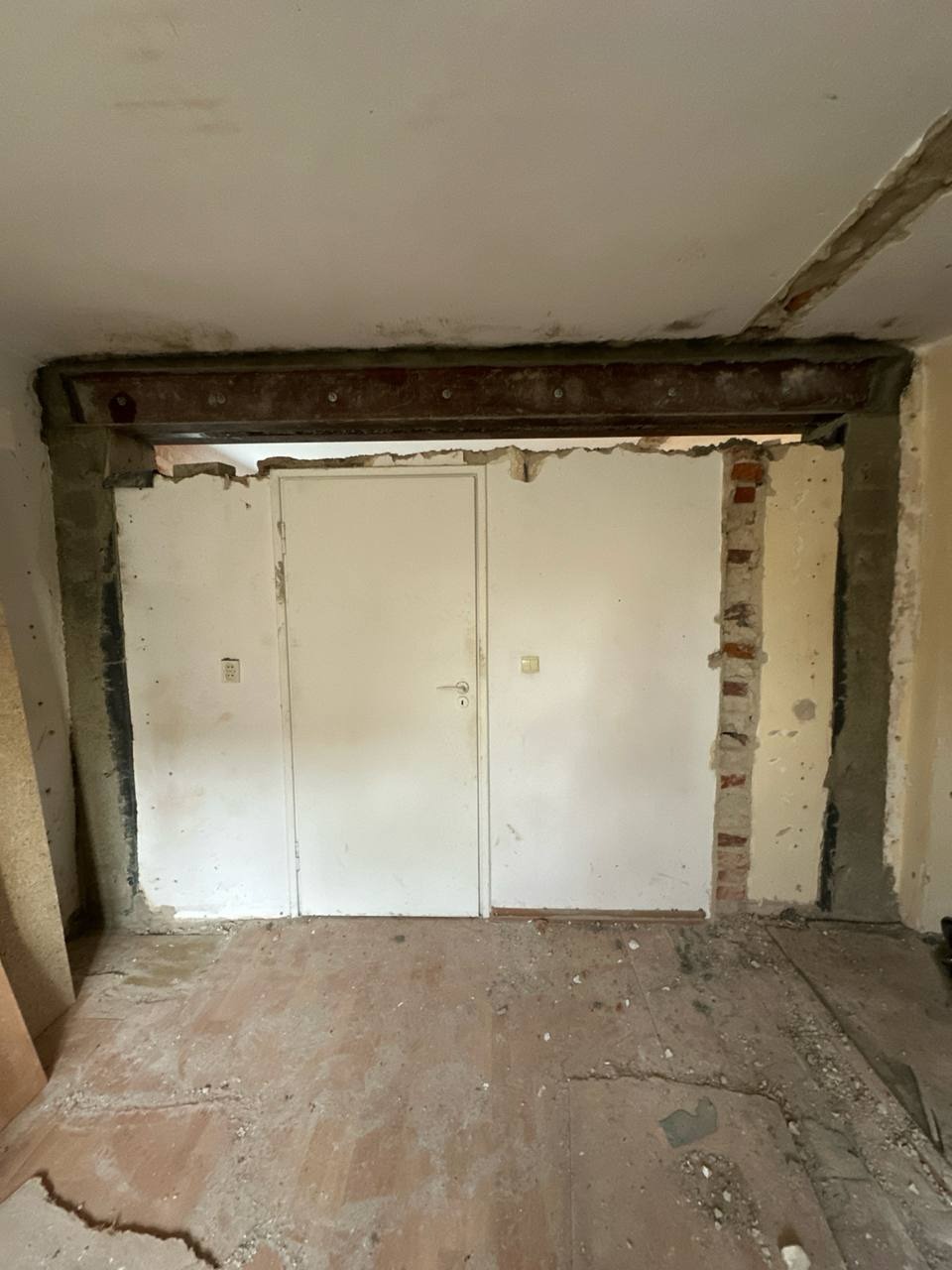 Wyburzenie ściany nośnej z montażem podciągu