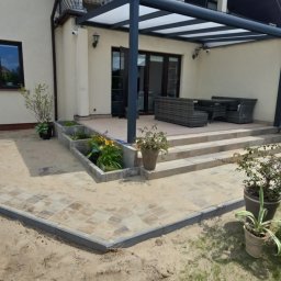 Układanie kostki brukowej Mleczków 1