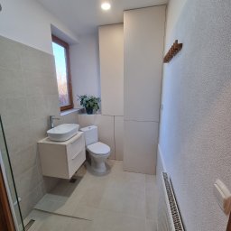 WOJCIECH BIESIADA - Remont łazienki i zabudowa meblowa