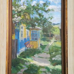 Olga Kananets - Pejzaż olejny przedstawiający wiejski dom z ogrodem, namalowany w impresjonistycznym stylu, w ramie.