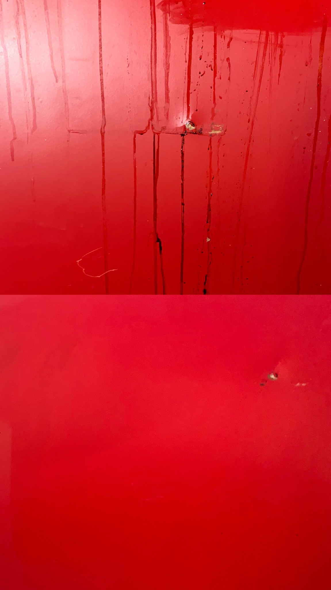 Tłuste zacieki, ślady dłoni, zabrudzenia po miesiącach użytkowania, z nami znikną już w kilka chwil.