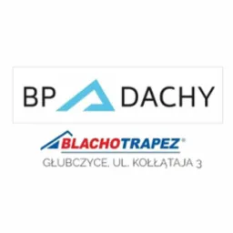 Logo firmy BP Dachy z niebieskim symbolem trójkąta i logotyp Blachotrapez z adresem Głubczyce, ul. Kołłątaja 3.
