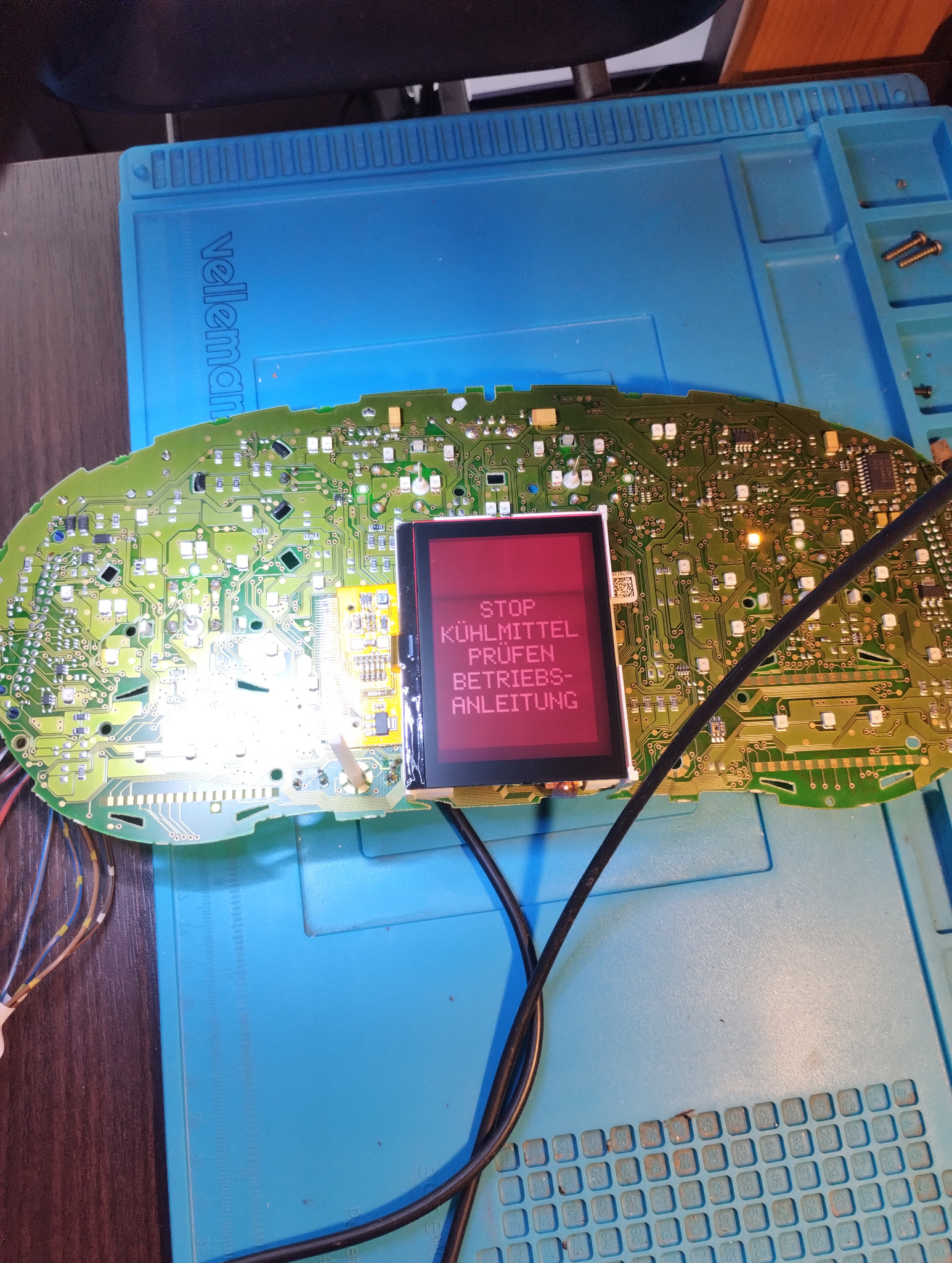 wymiana wyświetlacza w liczniku