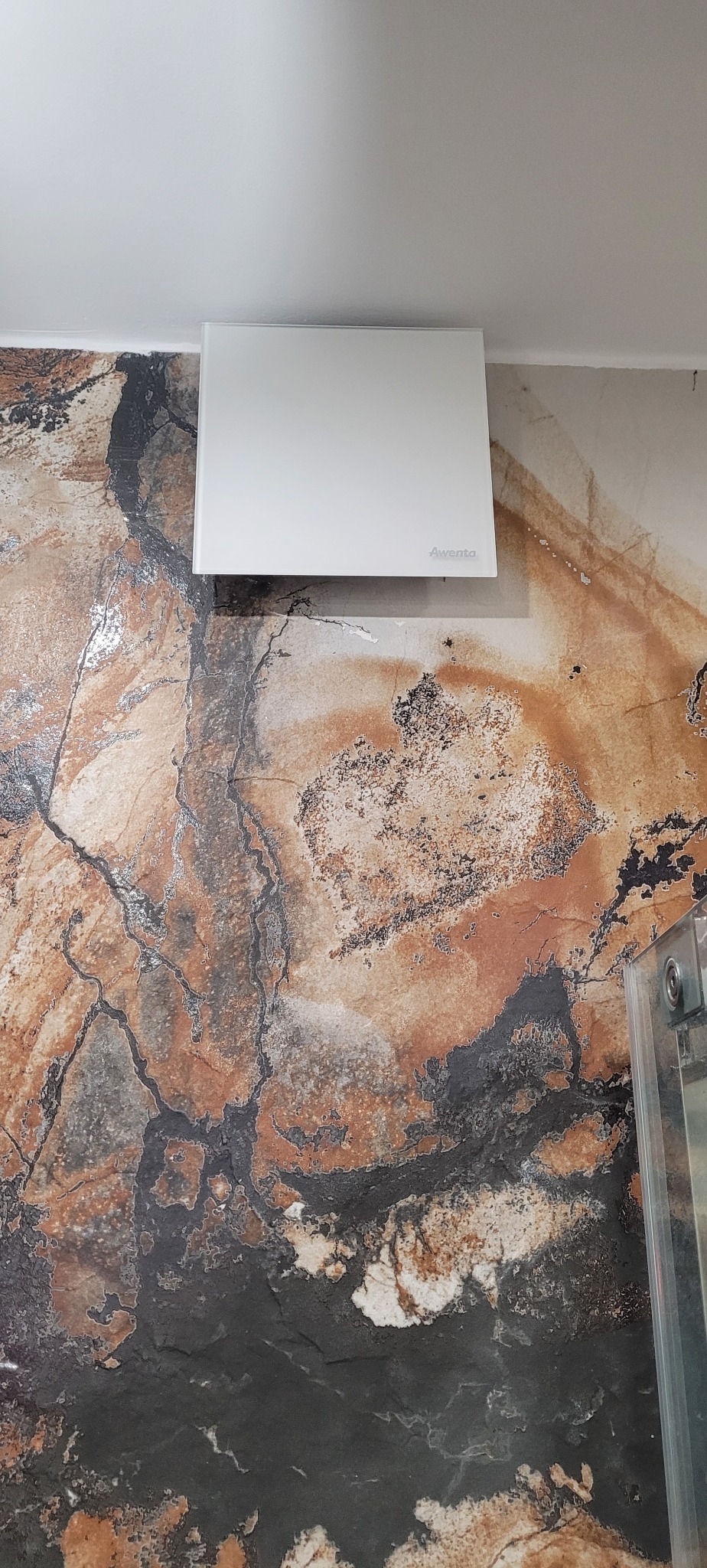 Witam malutka łazienka ,funkcjonalna , klient zadowolony.