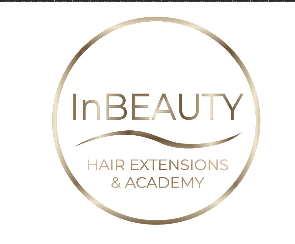 Złote logo 'InBEAUTY Hair Extensions & Academy' w okręgu na białym tle.