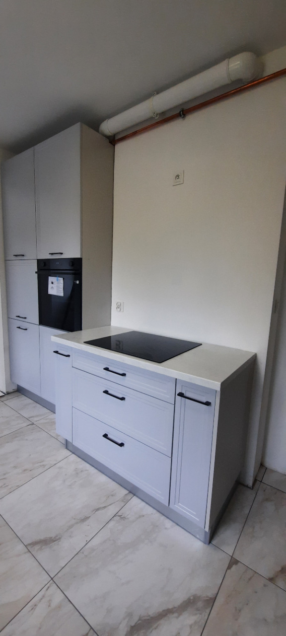 Kuchnia z frontami lakierowanymi Malaga