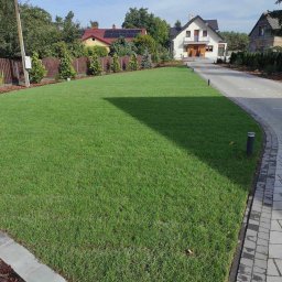 Zajmujemy się kompleksowym zakładaniem ogrodów wraz z systemem nawadniającym.