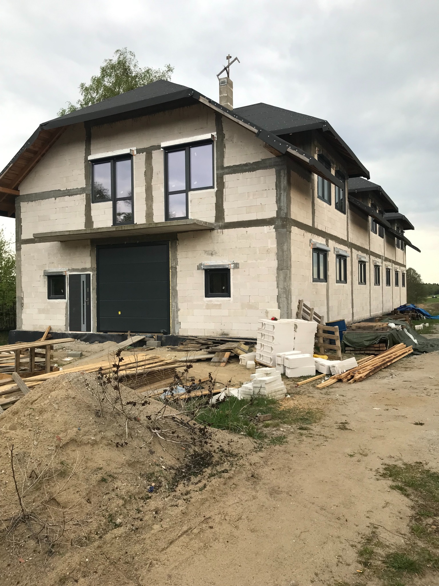 Ośrodek w Żabinie- okna PCV i rolety zewnętrzne