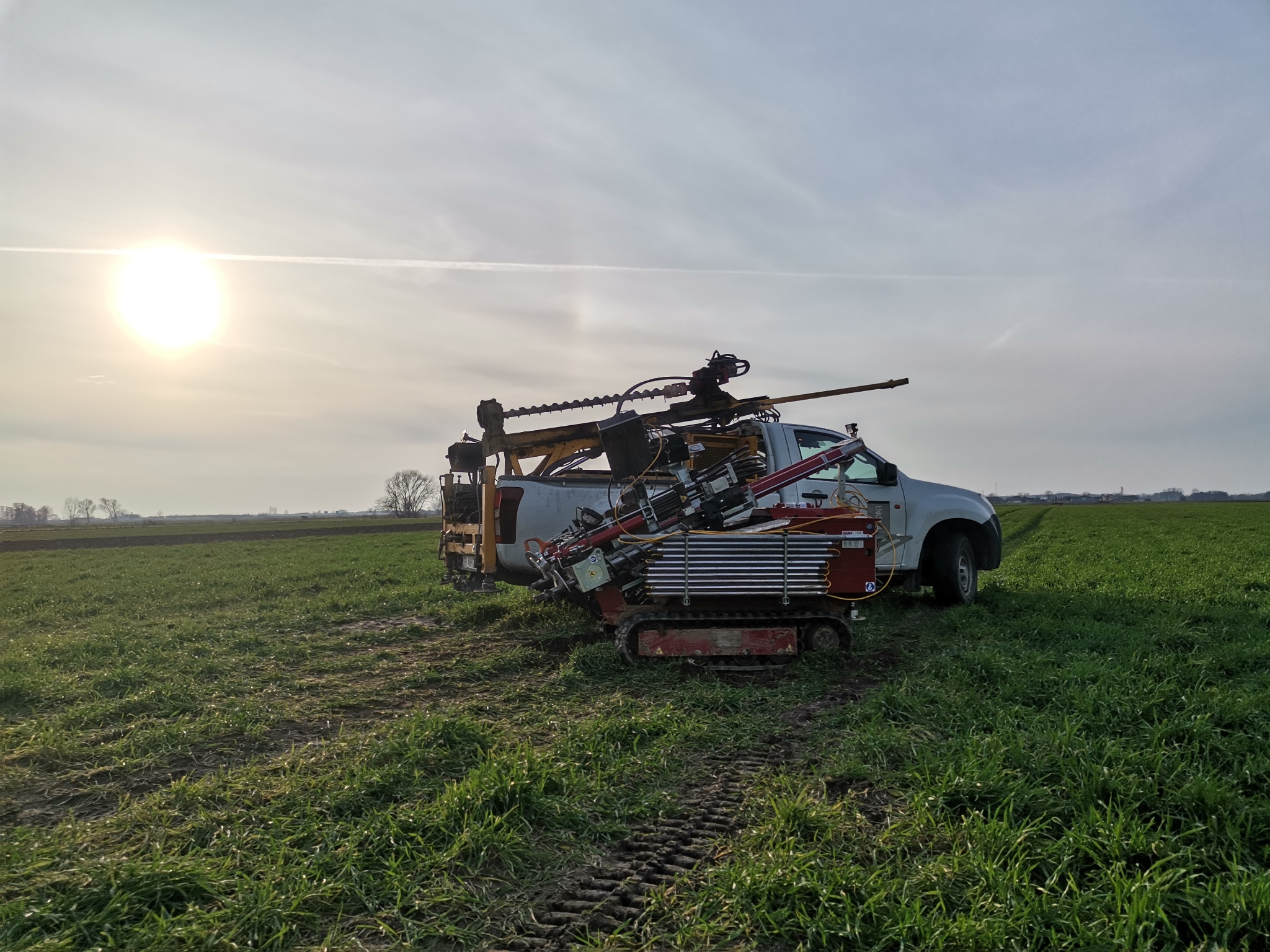 wykonanie odwiertów kontrolnych w trakcie trwania budowy