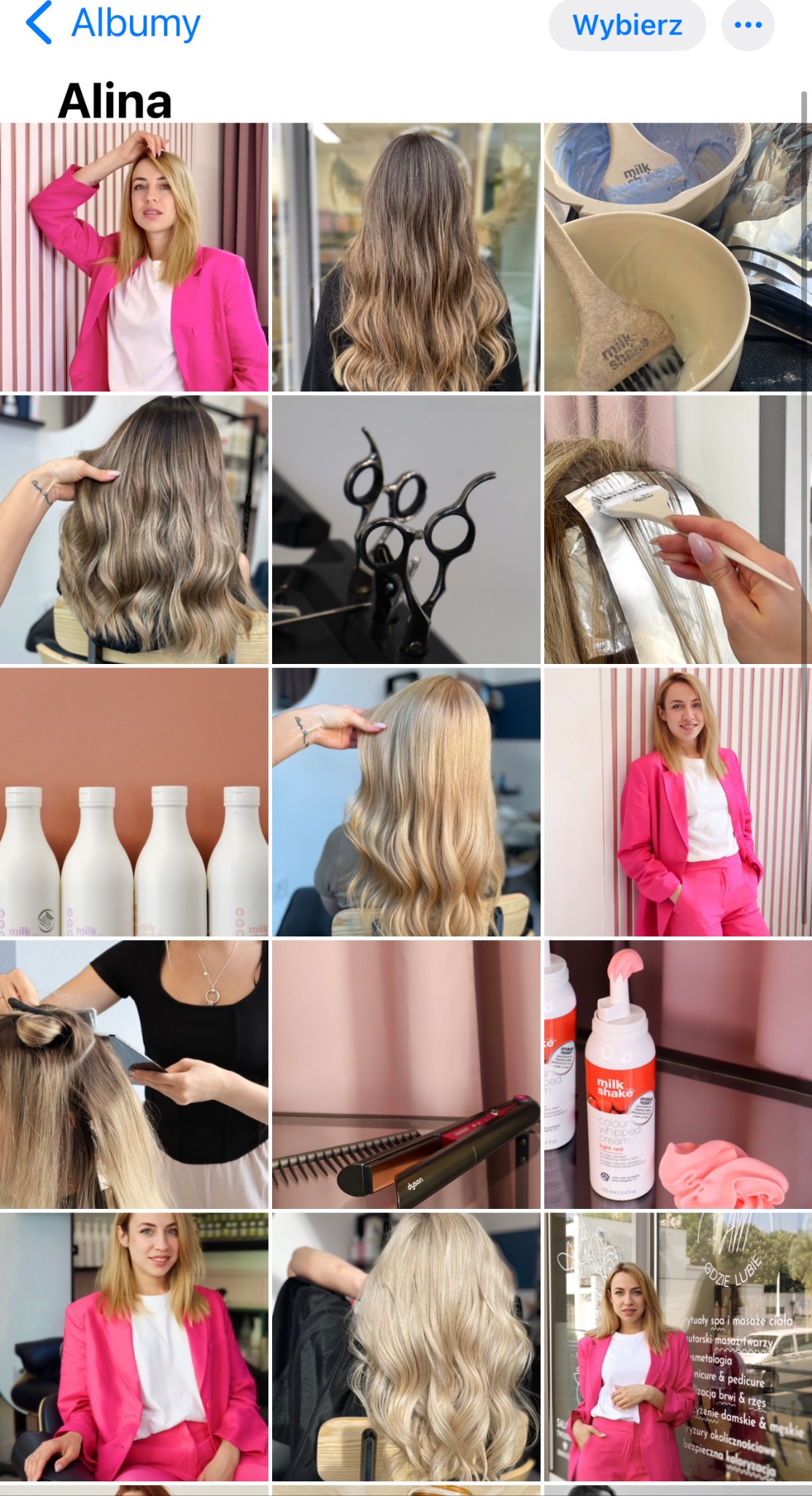 Kolaż zdjęć z salonu fryzjerskiego: blond włosy po stylizacji, narzędzia fryzjerskie, kosmetyki Milk Shake, portret kobiety w różowym garniturze, wnętrze salonu.