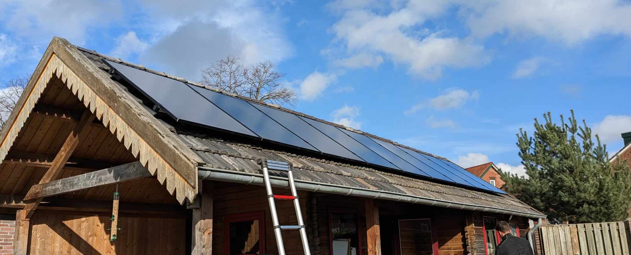 instalacja fotowoltaiczna na 2m skośnym dachu