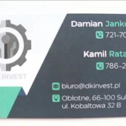 Wizytówka firmy D&K Invest z logo przedstawiającym koło zębate i danymi kontaktowymi: imiona i nazwiska, numery telefonów, adres e-mail i adres siedziby.