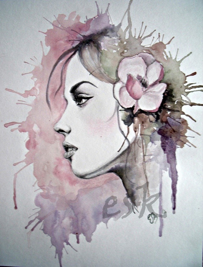 Akwarelowy portret kobiety z kwiatem we włosach, profil, pastelowe kolory, artystyczne rozbryzgi farby w tle.