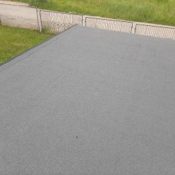 Garaz pokryty papa termo 