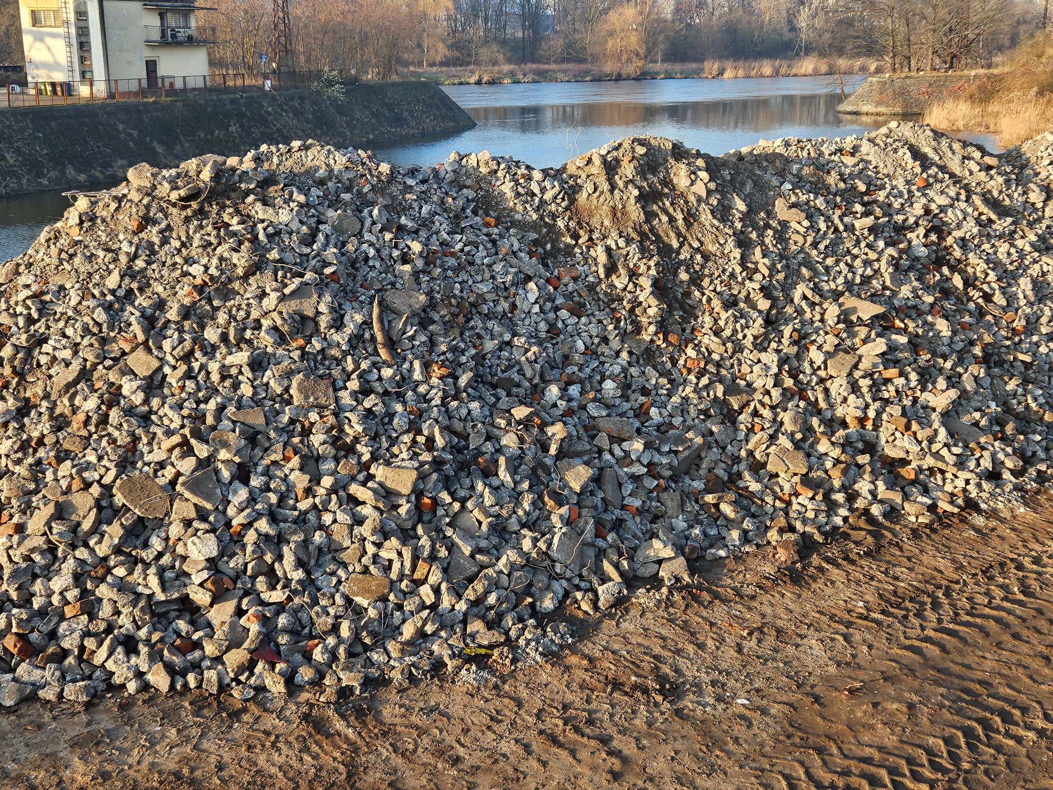 Tłuczeń betonowy 0-80mm