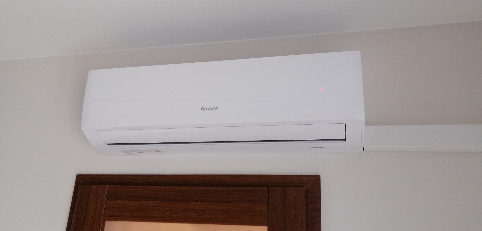 Jendostka wewnętrzna marki Gree o mocy chłodzenia 7 kW.