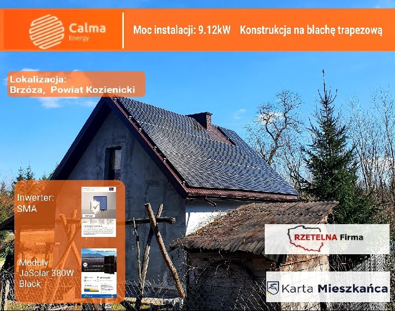 Dom z instalacją fotowoltaiczną na dachu z blachy trapezowej, widok z zewnątrz, z informacją o mocy instalacji 9.12kW, użytych modułach JaSolar 380W Black i inwerterze SMA oraz lokalizacji Brzóza...