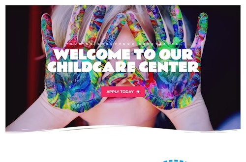 Strona internetowa z kolorowymi dłońmi dziecka i napisem 'Welcome to our childcare center' oraz przyciskiem 'Apply Today'.