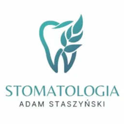 Logo gabinetu stomatologicznego: stylizowany ząb z motywem roślinnym w odcieniach turkusu, nazwa 'Stomatologia Adam Staszyński' poniżej.