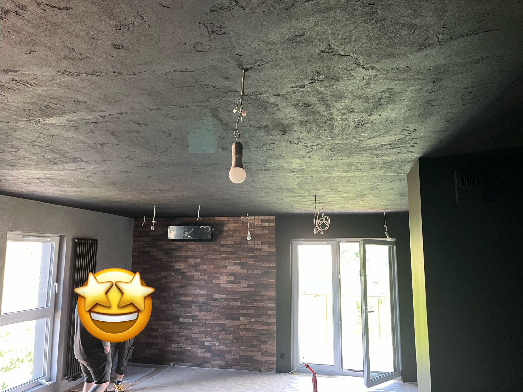 To tego niestandardowego wnętrza klient zdecydował się na niestandardową jednostkę wewnętrzna w czarnym połysku