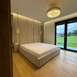 Tapicer Skomielna Czarna 2