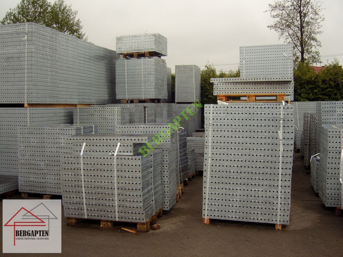 Tanie szalunki ścienne Tekko