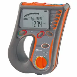 Profesjonalny miernik rezystancji izolacji Sonel MIC-2510 z wyświetlaczem LCD pokazującym wartość 127.4 GΩ, ustawiony na pomiar napięciem do 2500V, z widocznym pokrętłem wyboru zakresu...