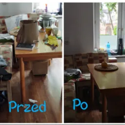 Zdjęcie 'przed i po' prezentujące różnicę między zagraconym stołem w salonie a czystym, uporządkowanym stołem z dekoracją, z widokiem na okno.