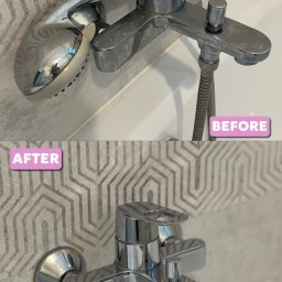 PureClean & Refresh - Kran prysznicowy w łazience, porównanie stanu przed i po czyszczeniu, widoczne osady kamienia usunięte, tło z geometrycznym wzorem.